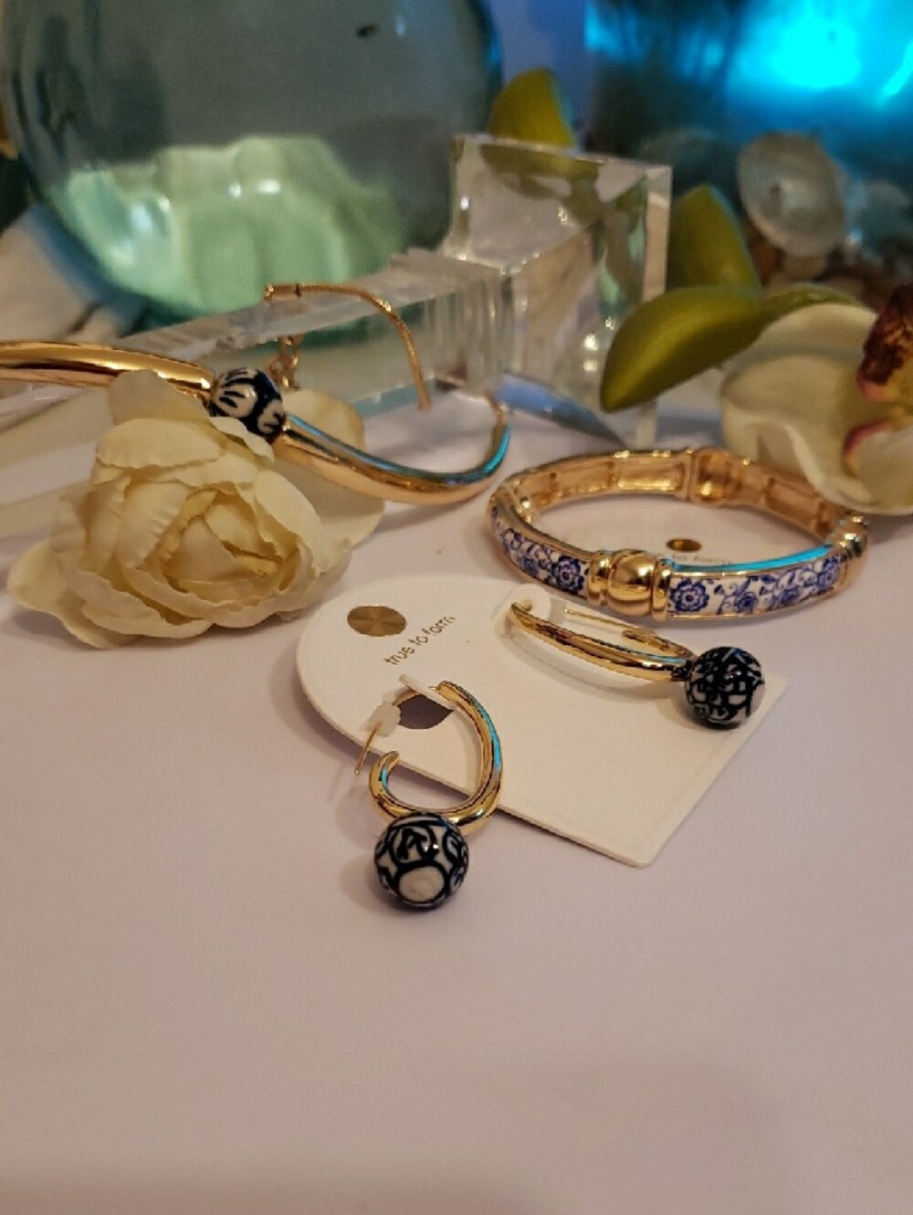 Southern living Blue & White porcelain style jewelry Set -NWT